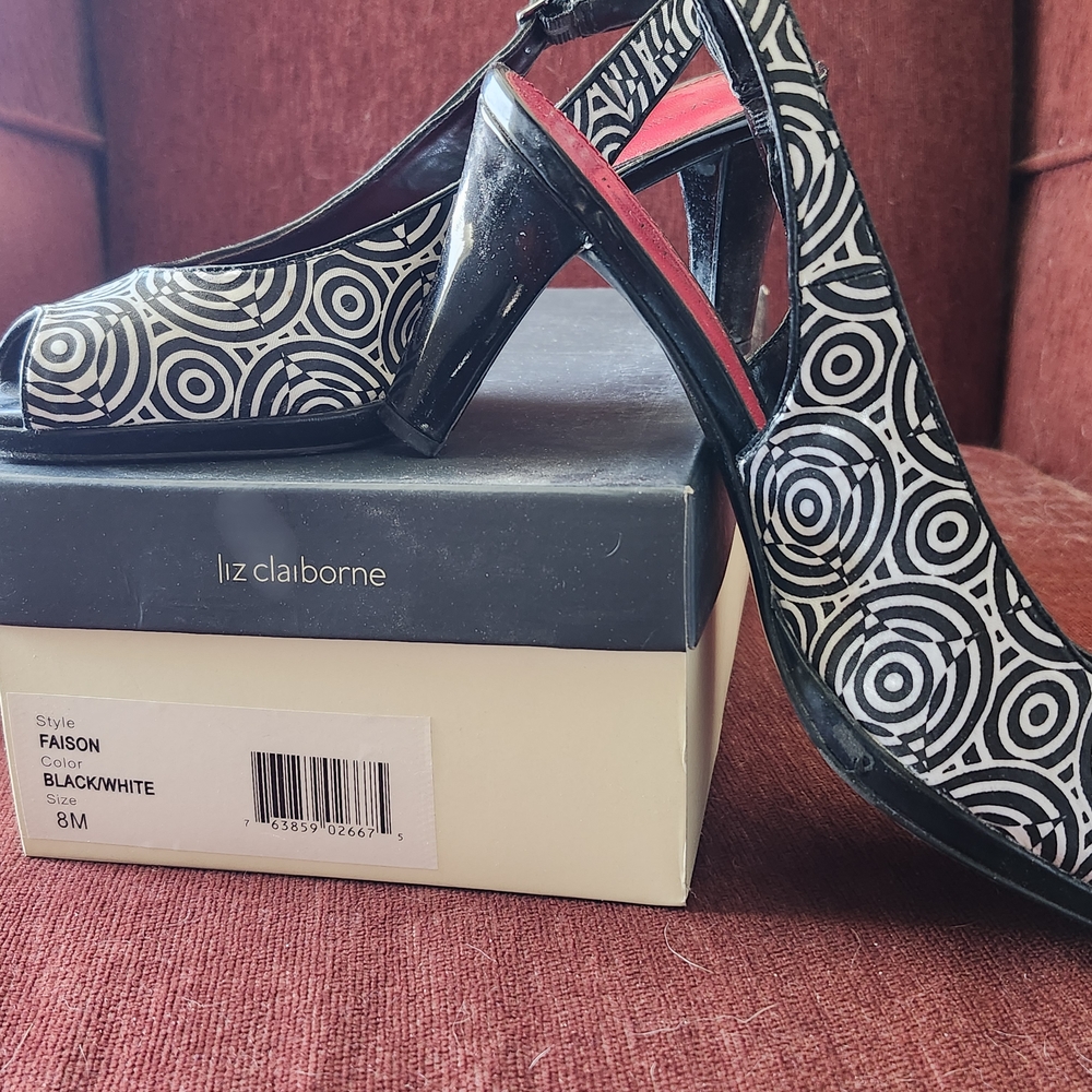 Liz Claiborne Black and White Geometric Peep Toe Heels